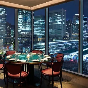 フォーシーズンズホテル丸の内 東京 ***** 東京都